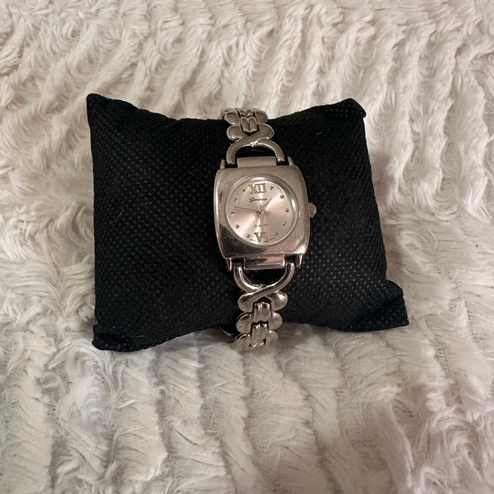 Geneva Women's‎ Silver Square Stainless Steel Analog Quartz Watch Roman Numerals